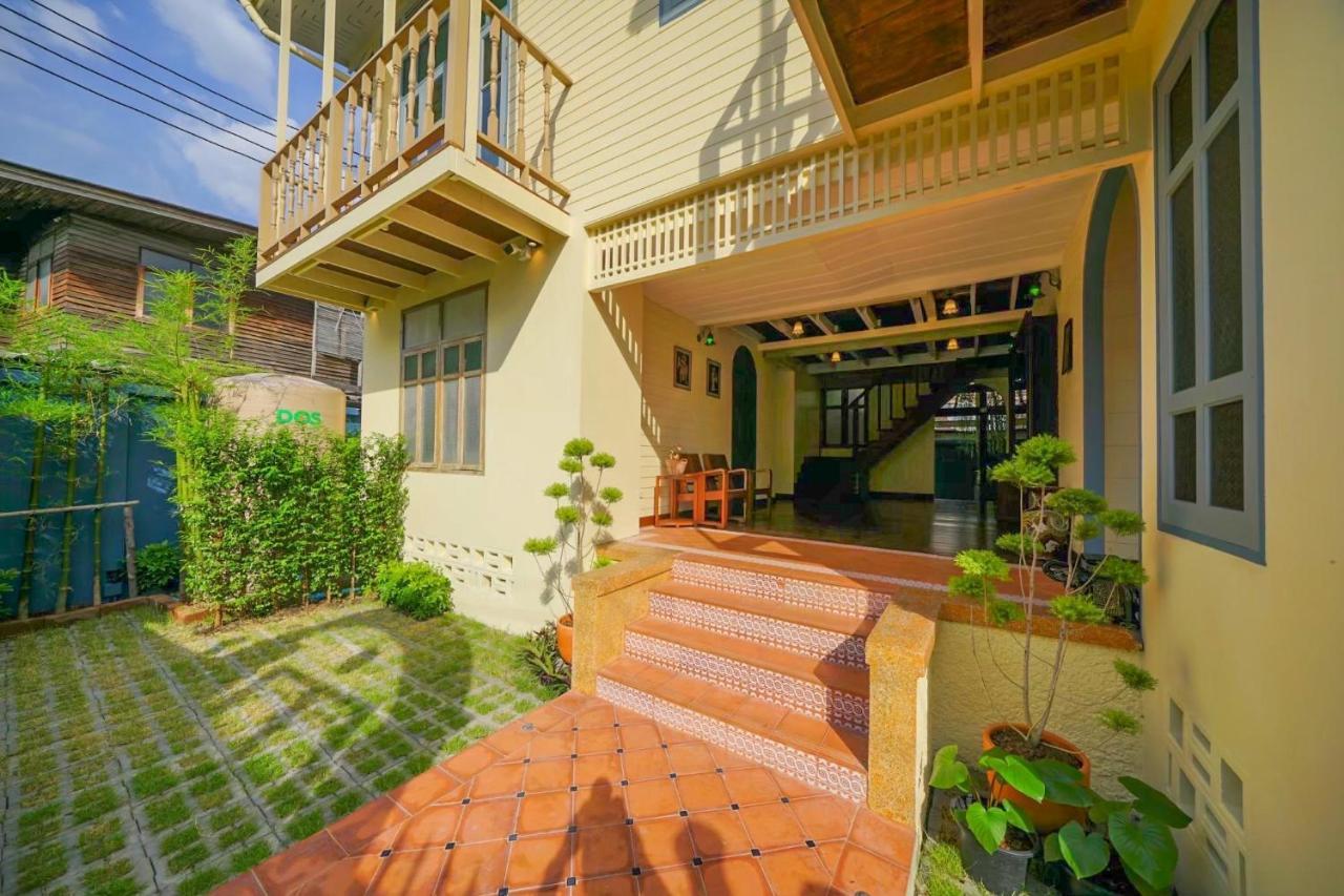 Bed and Breakfast Priya Boutique House Bangkok Exterior foto