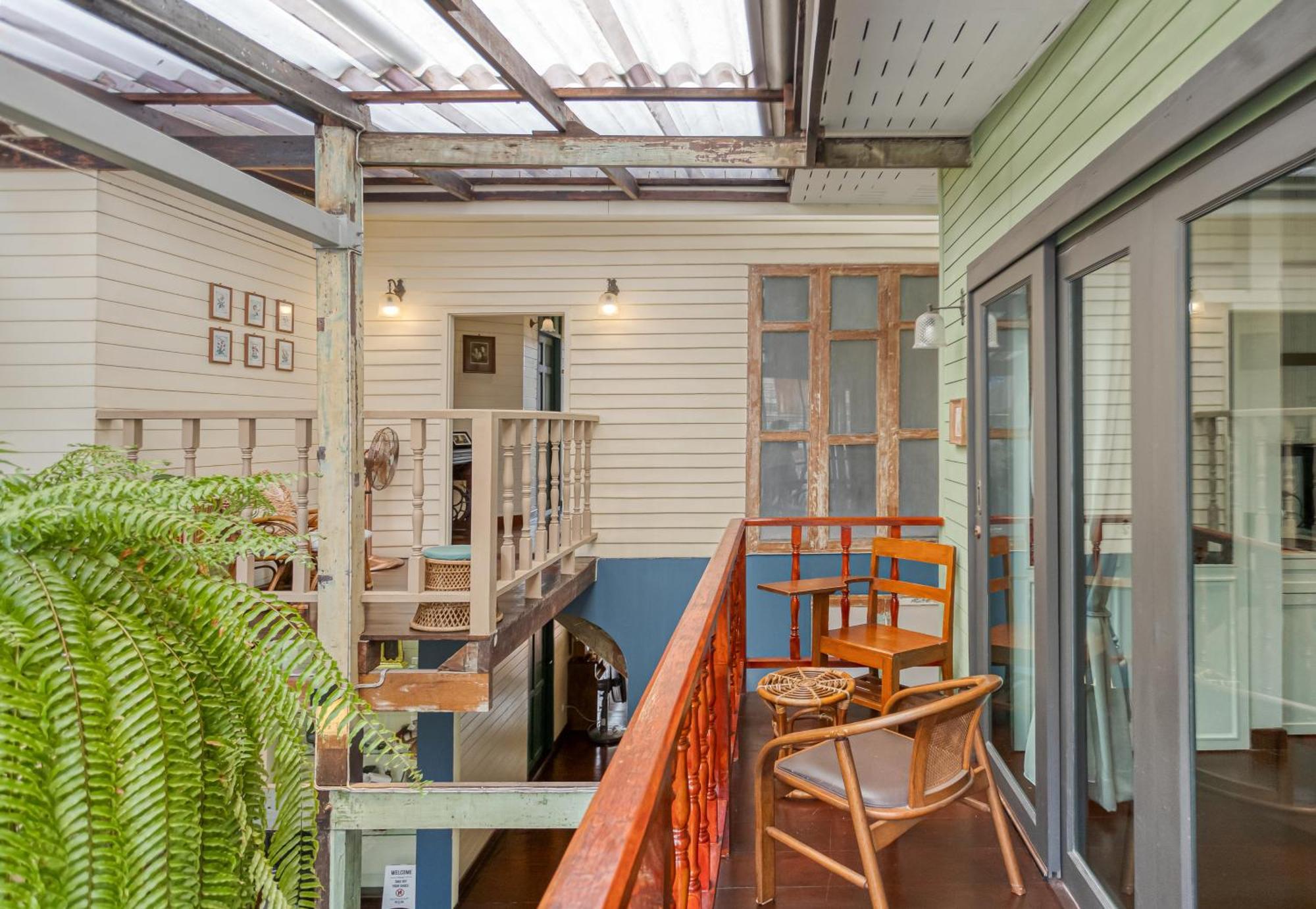 Bed and Breakfast Priya Boutique House Bangkok Exterior foto