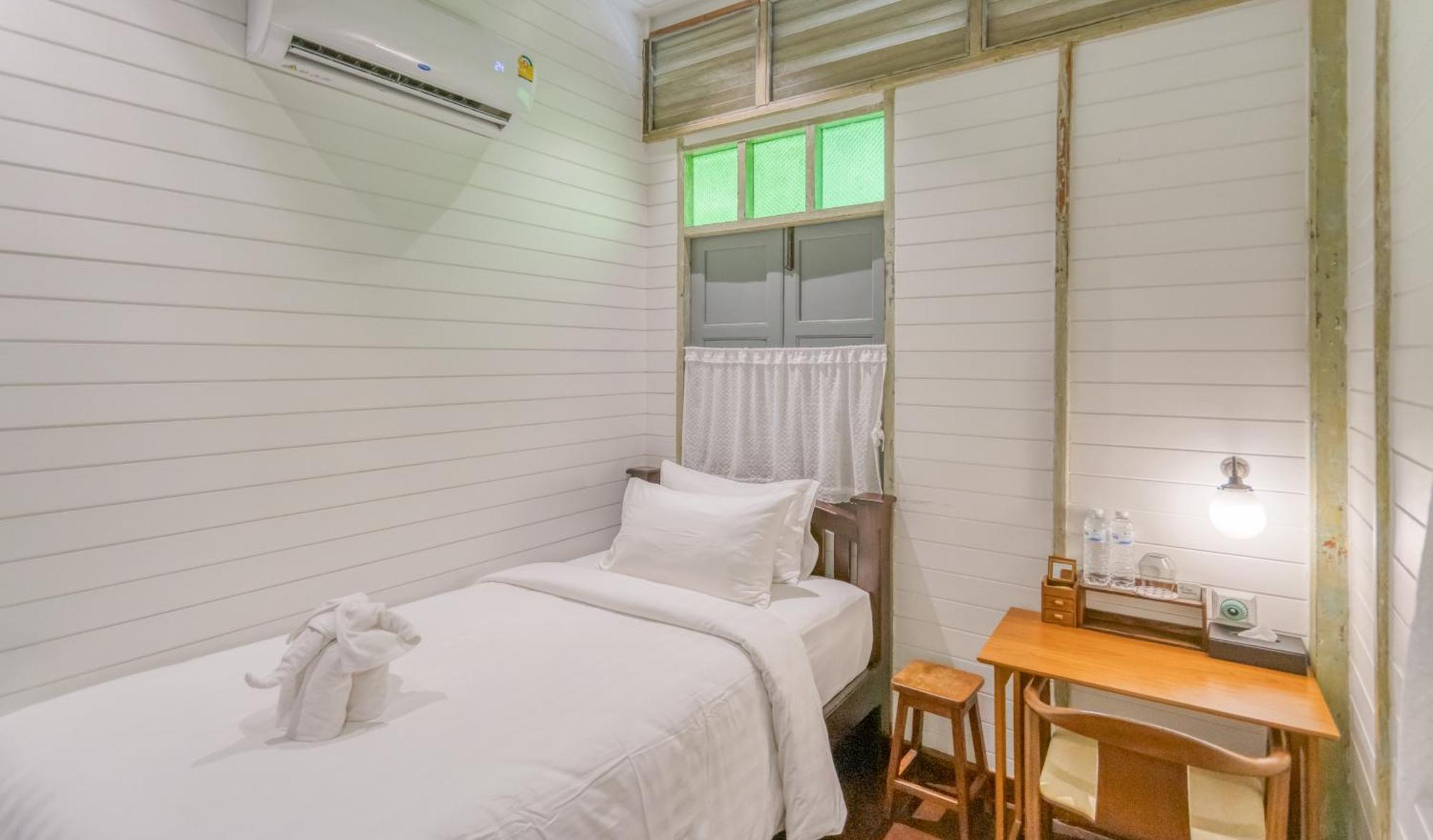 Bed and Breakfast Priya Boutique House Bangkok Habitación foto